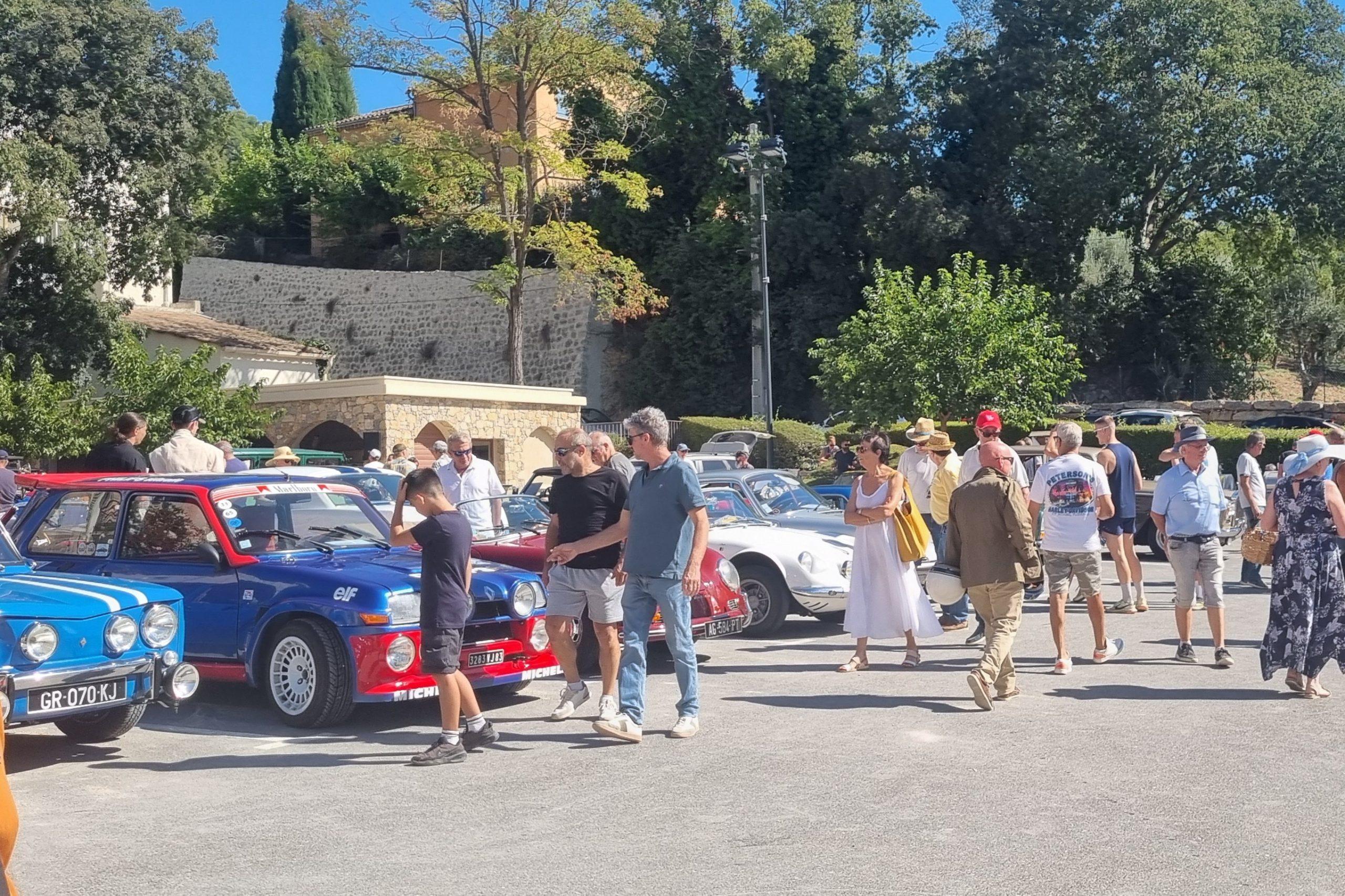 rassemblement vehicules anciens Callas 2026-1
